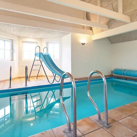 10 Person Holiday In Bl Vand *