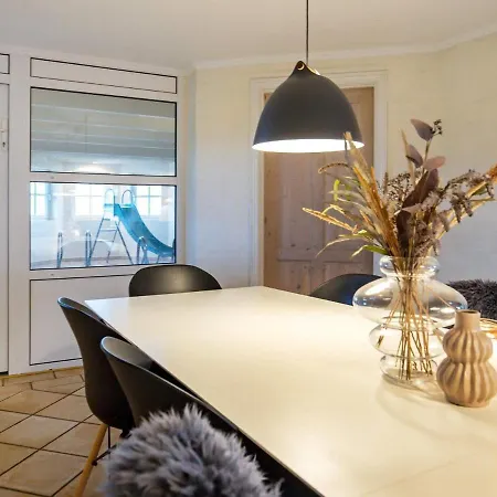 10 Person Holiday In Bl Vand *